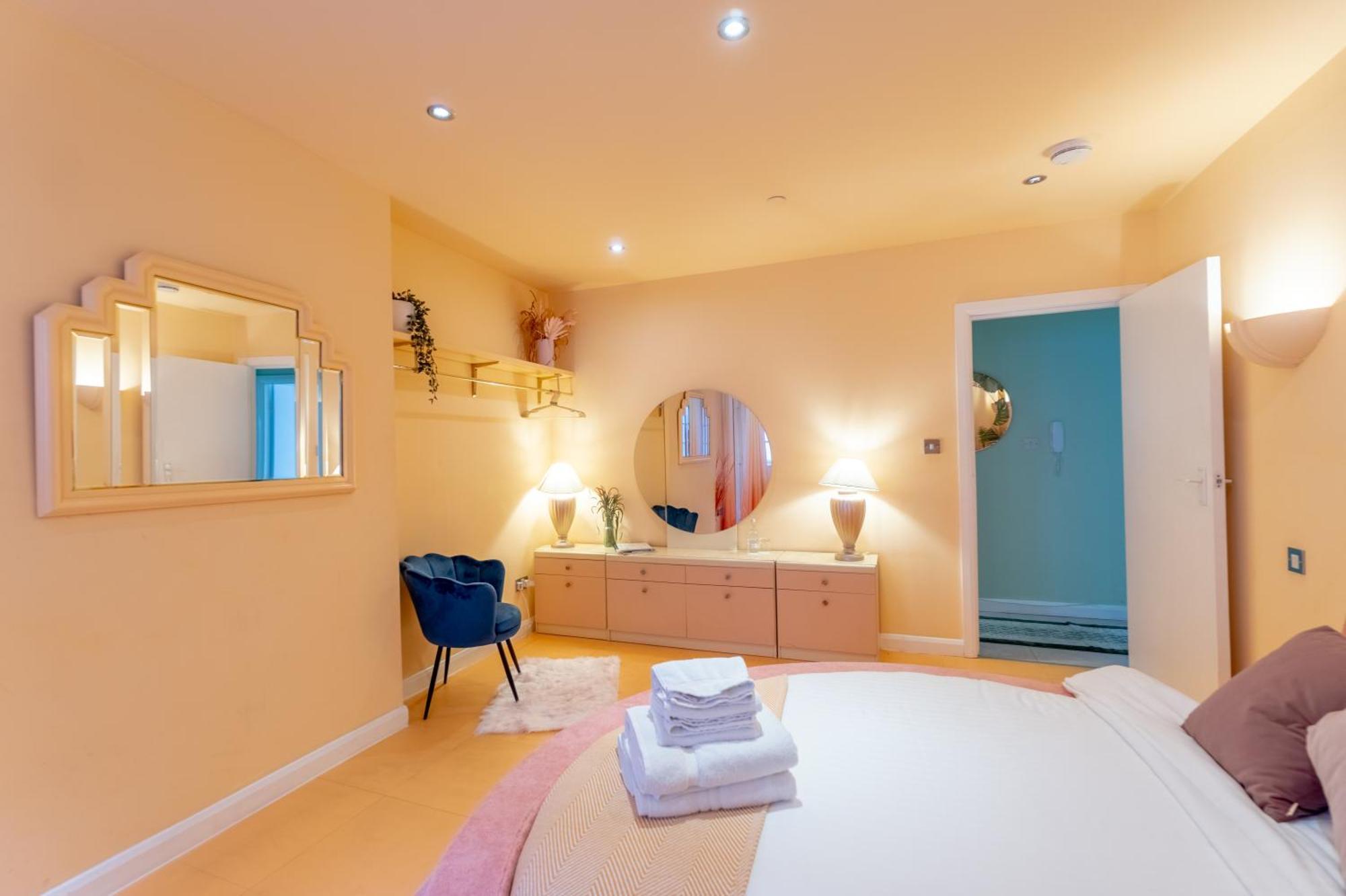 The Courtyard Suite By Margate Suites 외부 사진